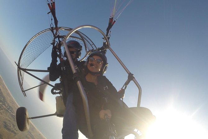 Flight experience over the beach in paragliding/paratrike in the Algarve with video. - The video makes the short flight more useful