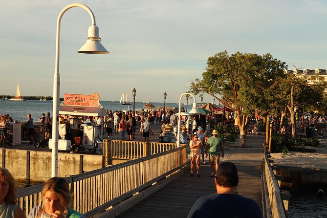 Fort Lauderdale/Hollywood: Key West Full-Day Tour in Luxury Coach Bus - What the strongest service can look like