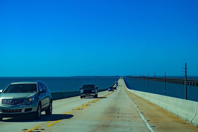 Fort Lauderdale/Hollywood: Key West Full-Day Tour in Luxury Coach Bus - The ride through Hollywood, Miami, and the Florida Keys