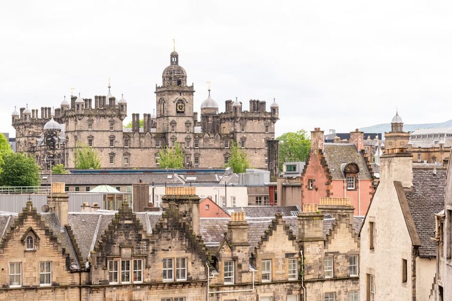 French Language : Original Harry Potter Tour of Edinburgh - Potterrow and the city’s fictional connections