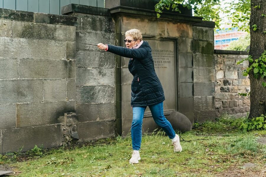 French Language : Original Harry Potter Tour of Edinburgh - Starting at the William Chambers Monument