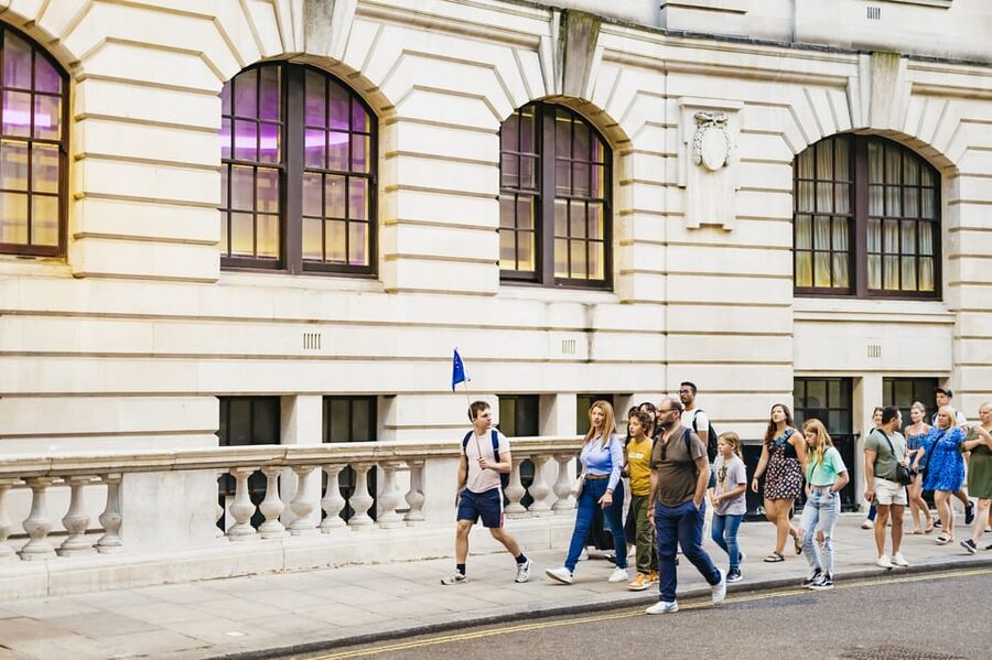 French Language: Original Harry Potter Walking Tour - Whitehall, Great Scotland Yard, and Trafalgar Square