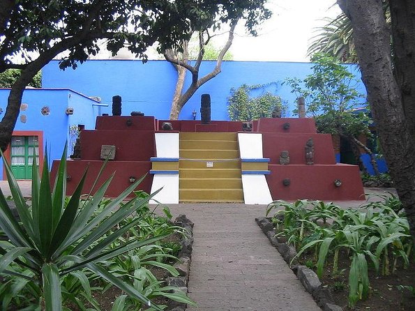 Frida Kahlo Museum and Diego Rivera Studio Tour with Admission Tickets - Key points at a glance