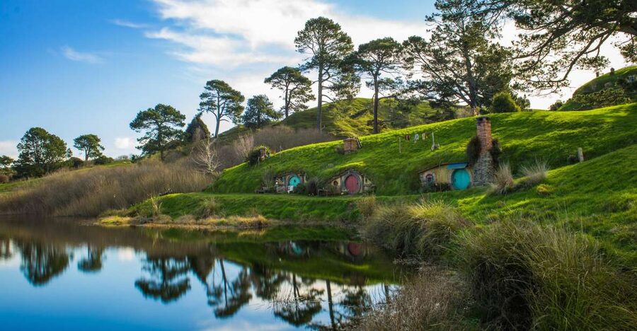 From Auckland: Hobbiton Movie Set Full-Day Small-Group Trip - Should you book this Hobbiton day trip?