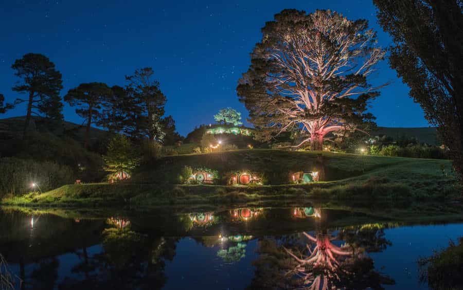 From Auckland: Hobbiton Movie Set Full-Day Small-Group Trip - The drive from Auckland to Matamata