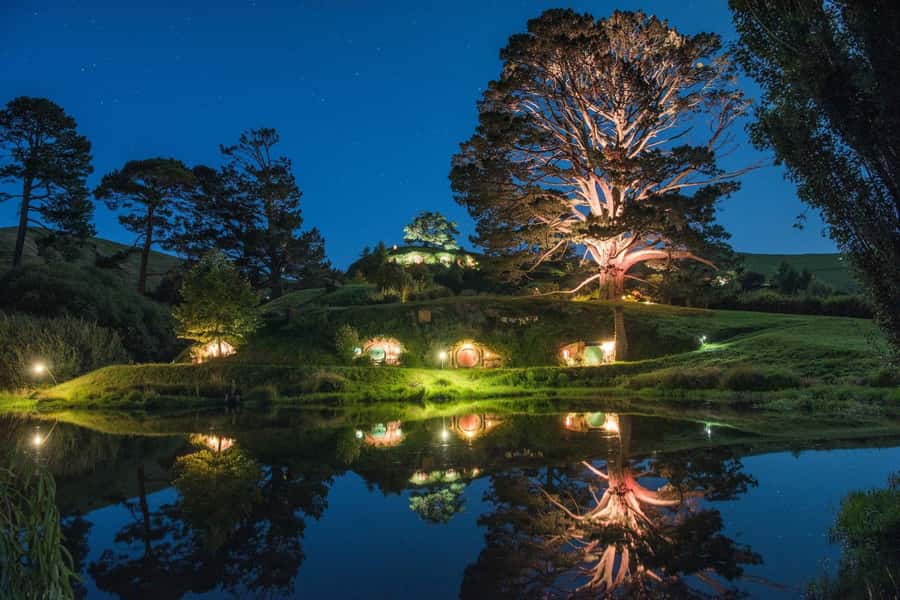 From Auckland: Hobbiton Movie Set - Private Tour - What $477 per person really buys you