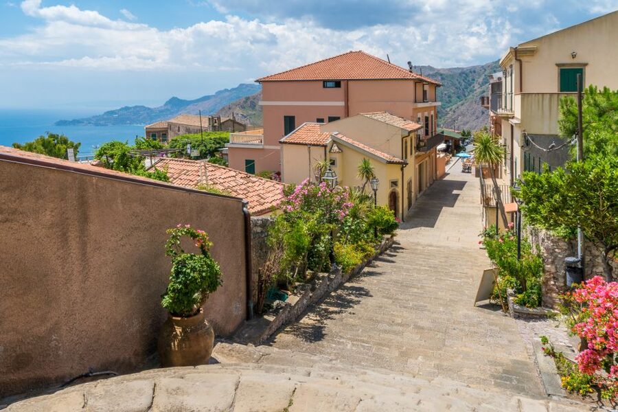 From Catania: Guided Godfather Tour with Taormina Visit - Two Hours in Taormina, With No Included Guide