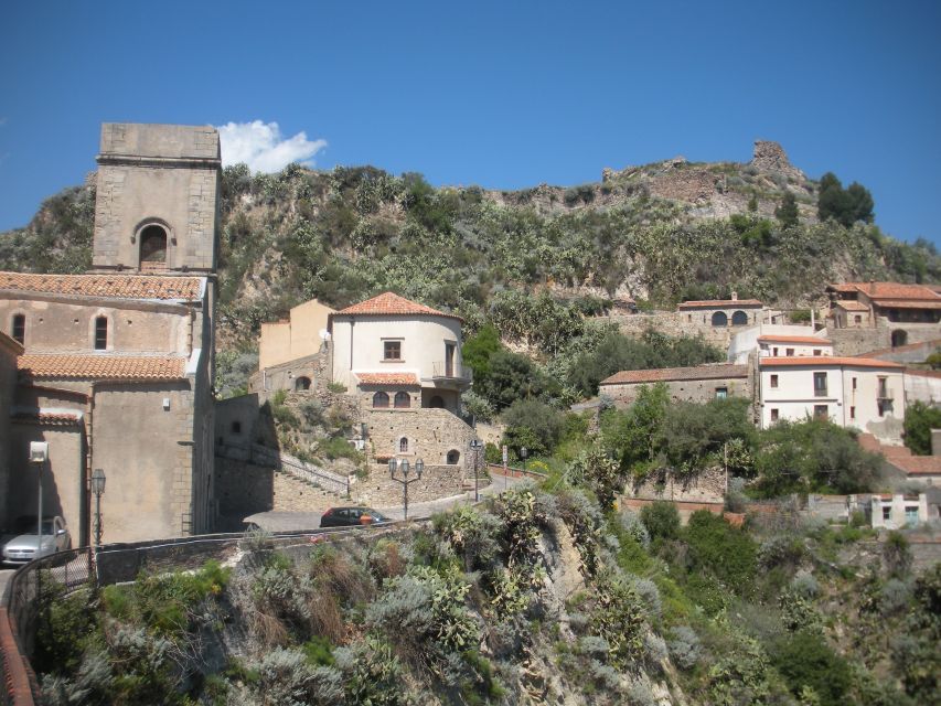 From Catania: The Godfather Movie Day Trip in Sicily - Guides who add value to the day