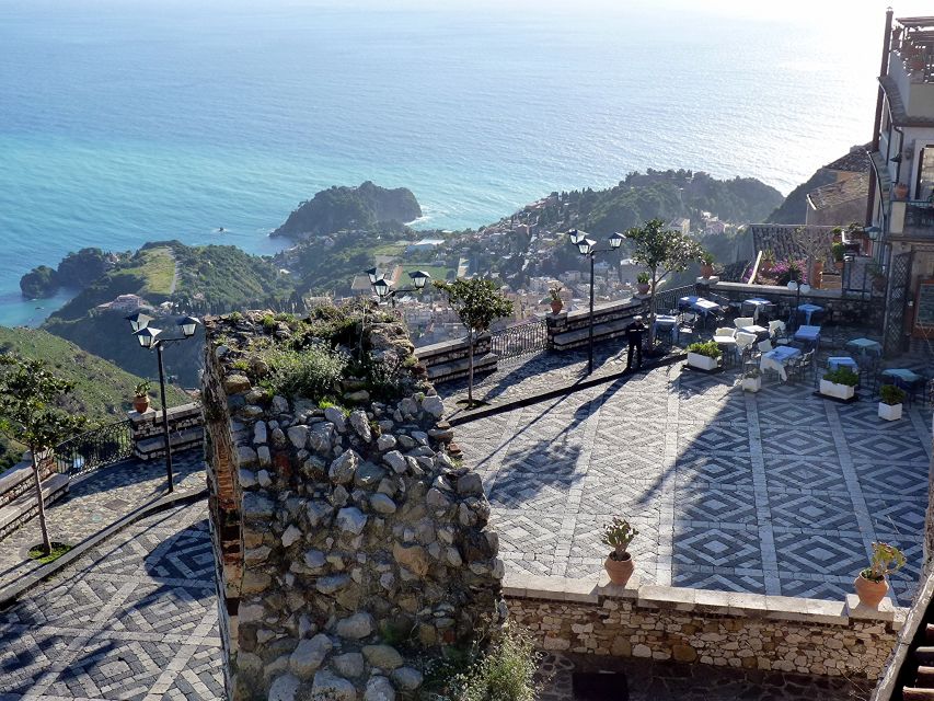 From Catania: White Lotus tour Taormina, Castelmola & Naxos - Castelmola and the Ionian Coast from above