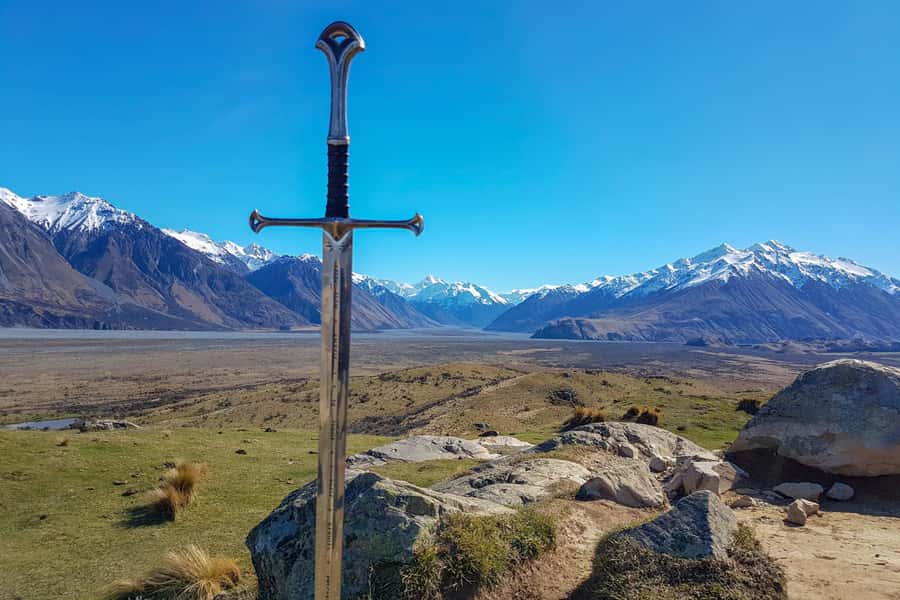 From Christchurch: Full-Day Lord of the Rings Tour to Edoras - Mount Somers, café stops, and the timing of lunch