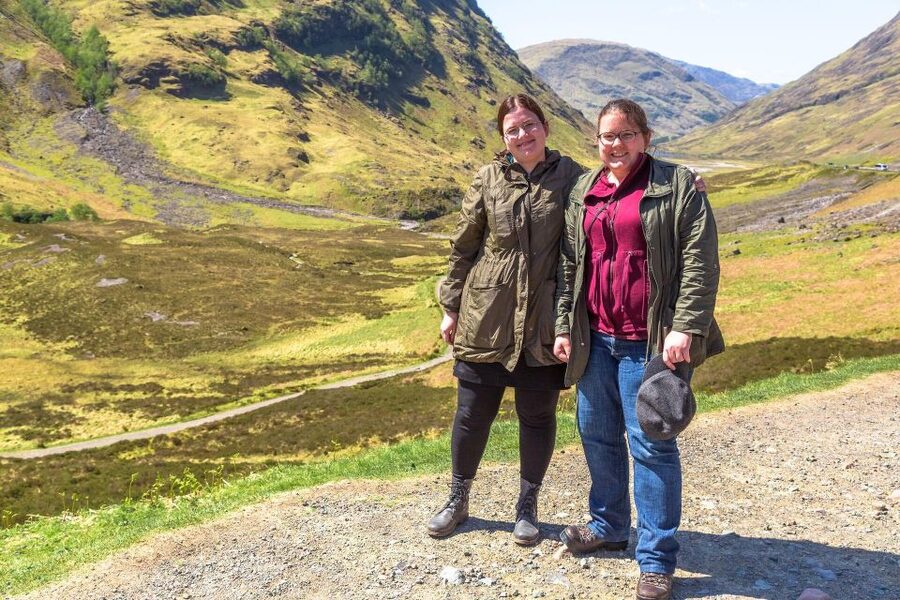From Edinburgh: Hogwarts Express and Scottish Highlands Tour - Leaving Edinburgh through Fife and Perth