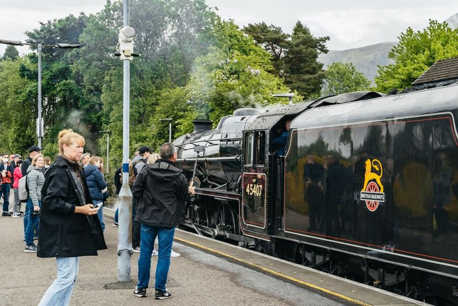 From Edinburgh: Magical Highlands Tour with Jacobite Train - Pitlochry and the evening return to Edinburgh