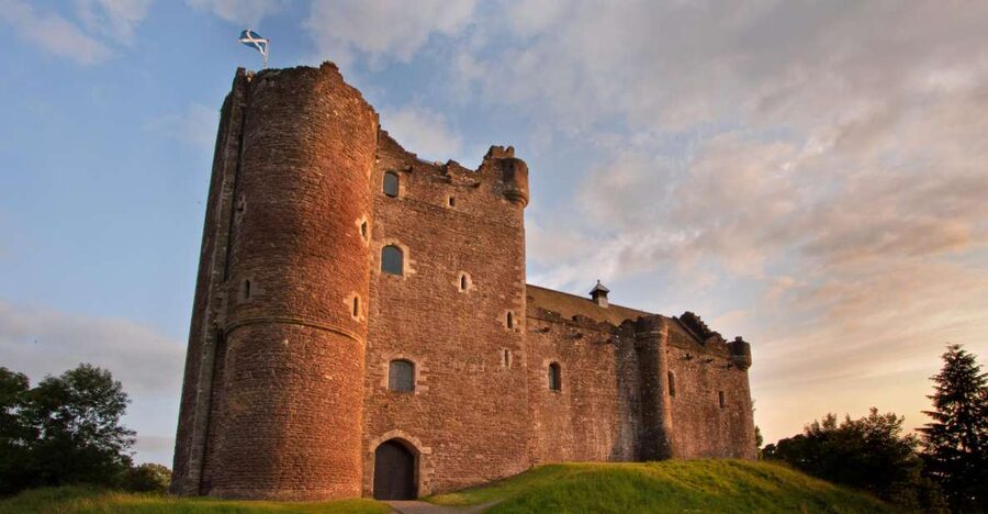 From Edinburgh: Outlander Adventure Day Tour with Entry - Blackness Castle, the stone ship on the Firth of Forth