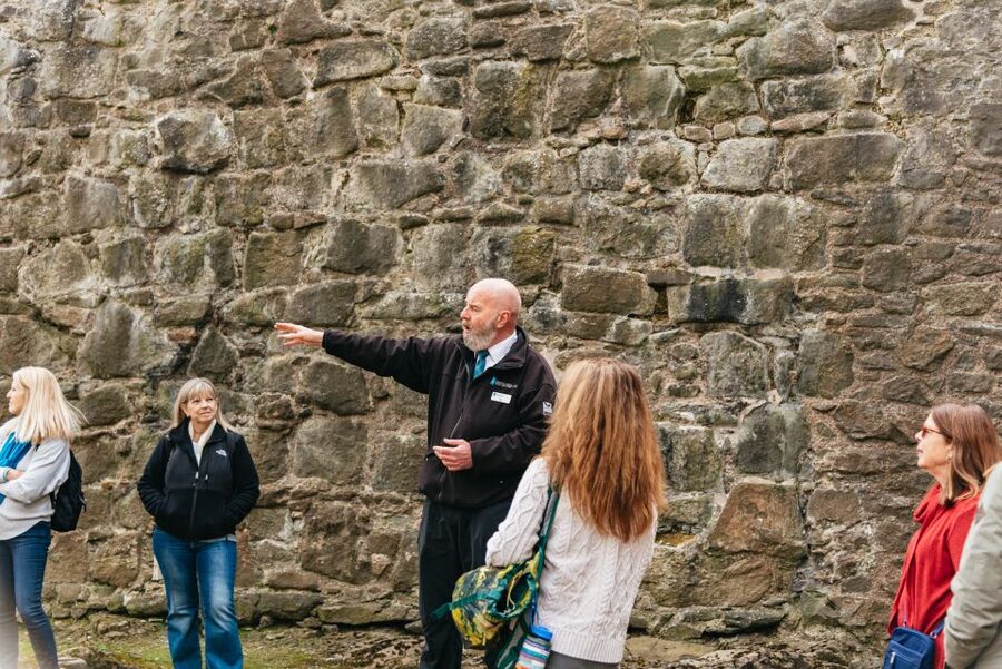 From Edinburgh: Outlander Experience 2-Day Tour - Transport, guide style, and the rhythm of the days