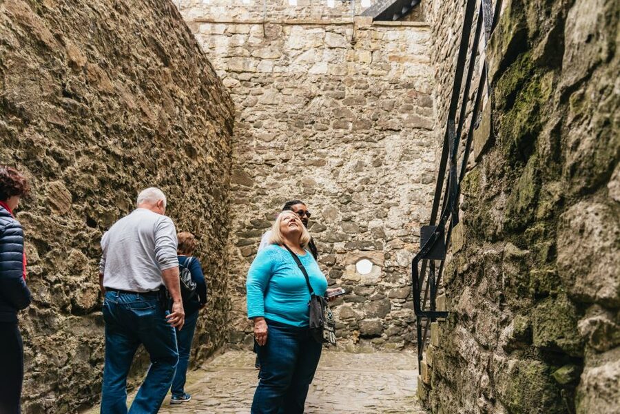 From Edinburgh: Outlander Experience 2-Day Tour - Glen Coe, Loch Ness, and the overnight in Inverness
