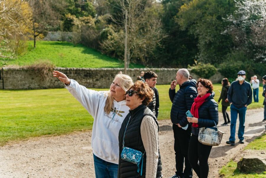 From Edinburgh: Outlander Experience 2-Day Tour - Falkland and Culross, two very different villages