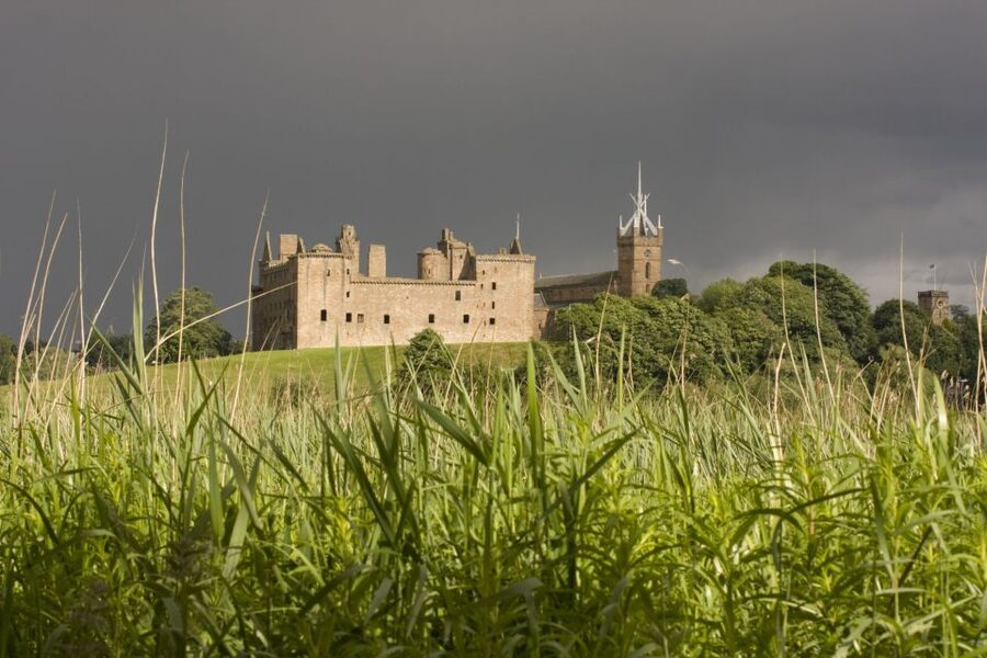 From Edinburgh: Outlander Full-Day Tour in Spanish - Why this Outlander day trip works