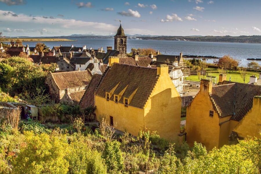From Edinburgh: Outlander, Palaces, and Jacobites Day Trip - Key points at a glance