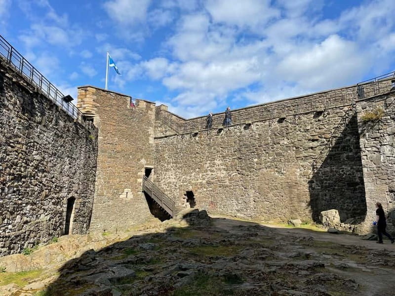From Glasgow: Castles, Clans & Outlander Day Tour - Blackness Castle and the Firth of Forth