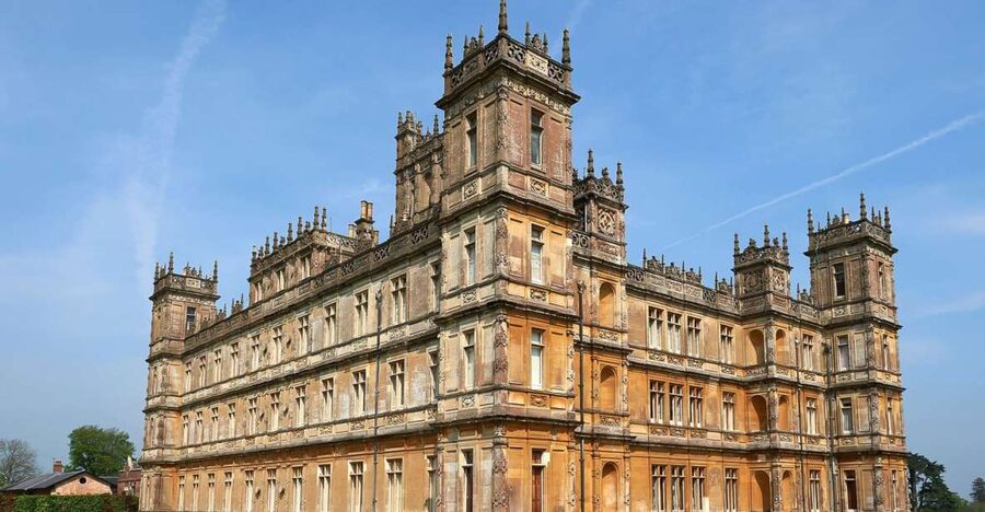 From London: Downton Abbey and Village Coach Tour - Key points at a glance