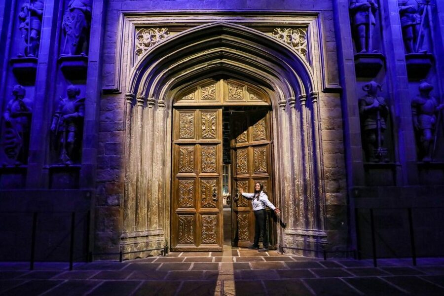 From London: Harry Potter Family Package with Transfers - Entering the Great Hall