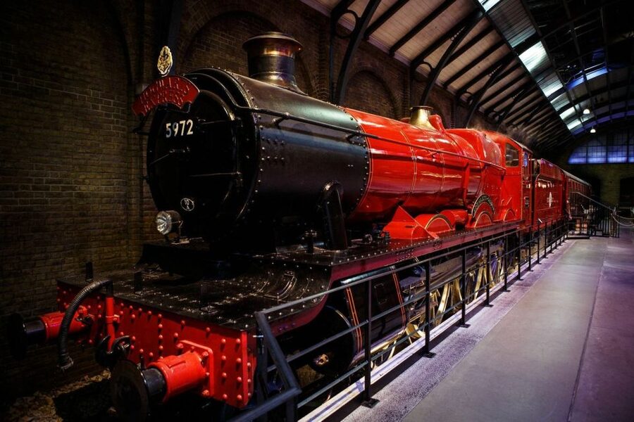 From London: Harry Potter Family Package with Transfers - Eating, Butterbeer, and the gift shop