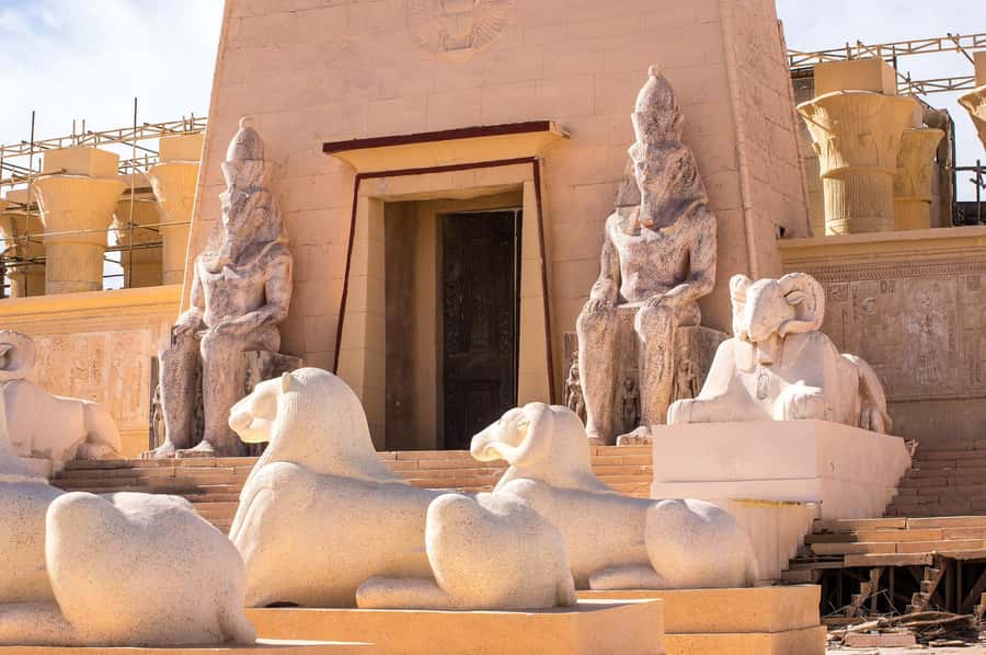 From Ouarzazate: Aït Benhaddu, Fint Oasis & Film Studio Trip - Who should book this Ouarzazate day trip?