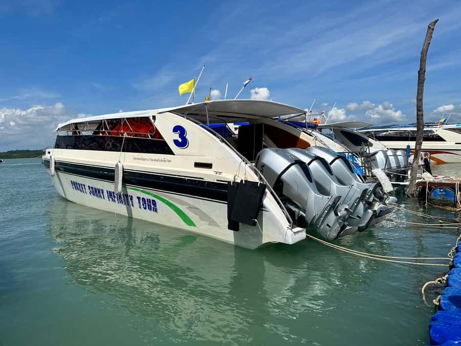 From Phuket: James Bond Island by Speedboat on Day Trip - Panyee Island and lunch above the water