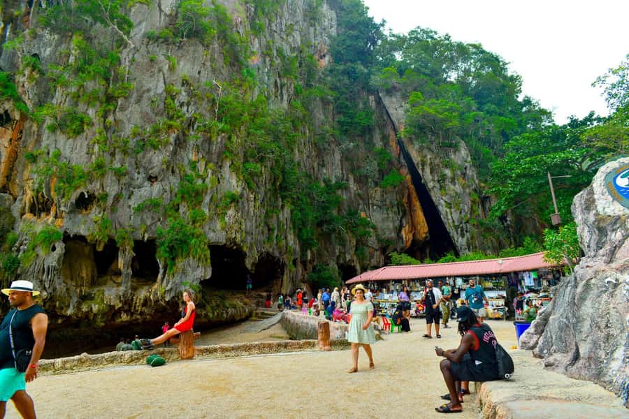 From Phuket: James Bond & Phang Nga Bay Tour by Longtail - The pace, group feel, and guide service