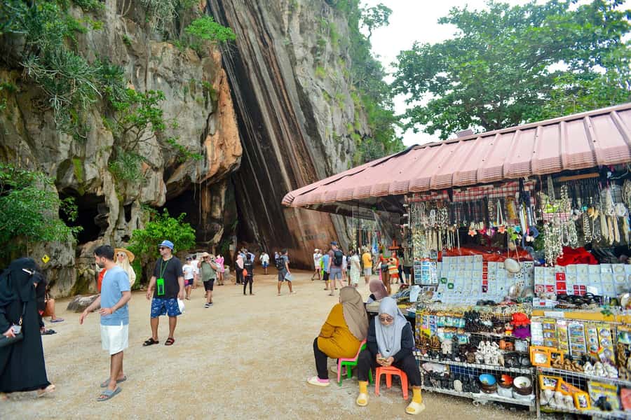 From Phuket: James Bond & Phang Nga Bay Tour by Longtail - The 75-minute ride from Phuket