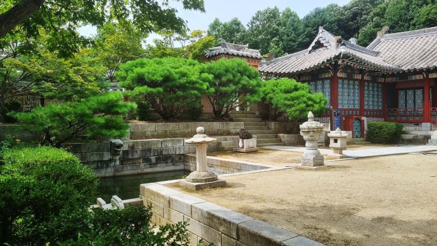 From Seoul: Dae Jang Geum Park Historic K-Drama Set Tour - The Suga and Daechwita connection