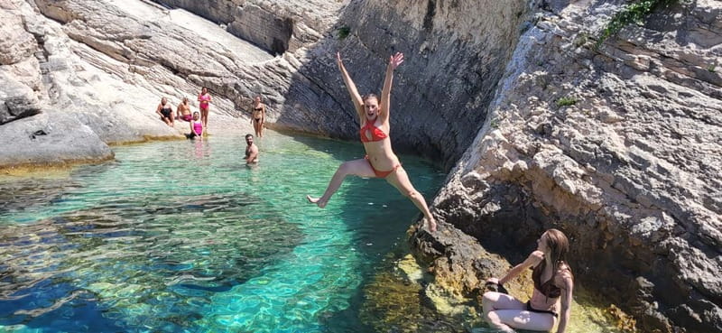 From Split: Blue Cave, Hvar, Mamma Mia, 5 Islands boat Tour - The boat, skipper, and comfort level