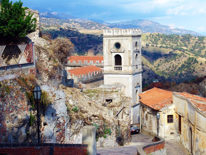 From Taormina: Private Godfather Tour with Lunch - Forza d’Agrò and the Norman castle remains