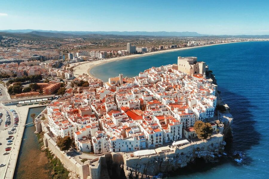 From Valencia: Peniscola Day tour, Game of Thrones - Guides, language, and group size