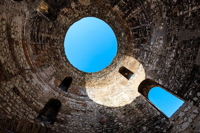 Game of Thrones Tour Split - City Of Dragons - The underground cellars and the Unsullied connection