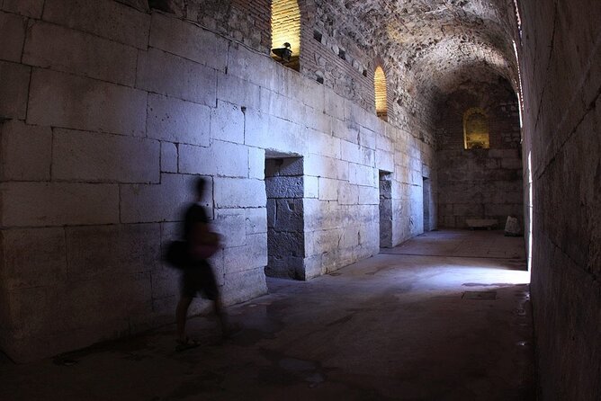 Game Of Thrones Tour Split - small group - Is $45.35 a fair price?
