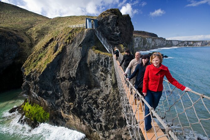 Giant's Causeway Tour including Game of Thrones Sites from Belfast - Carrickfergus Castle: a quick opening glimpse