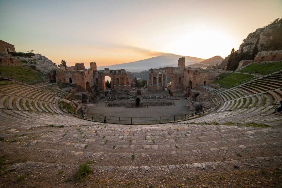 Giardini Naxos or Taormina: Godfather Tour in a Vintage Car - Timing, comfort, and practical limits
