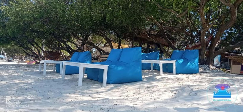 Gili Trawangan: The Beach Bar - Sunbed with Cocktail & Chill - Swimming and the chance to see sea turtles