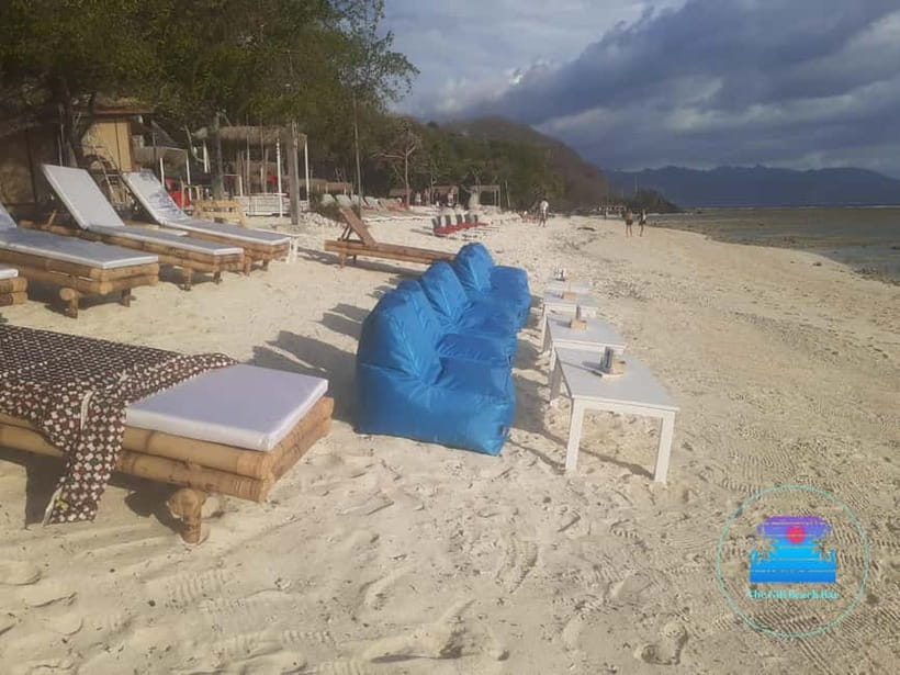 Gili Trawangan: The Beach Bar - Sunbed with Cocktail & Chill - Booking flexibility and useful preparation