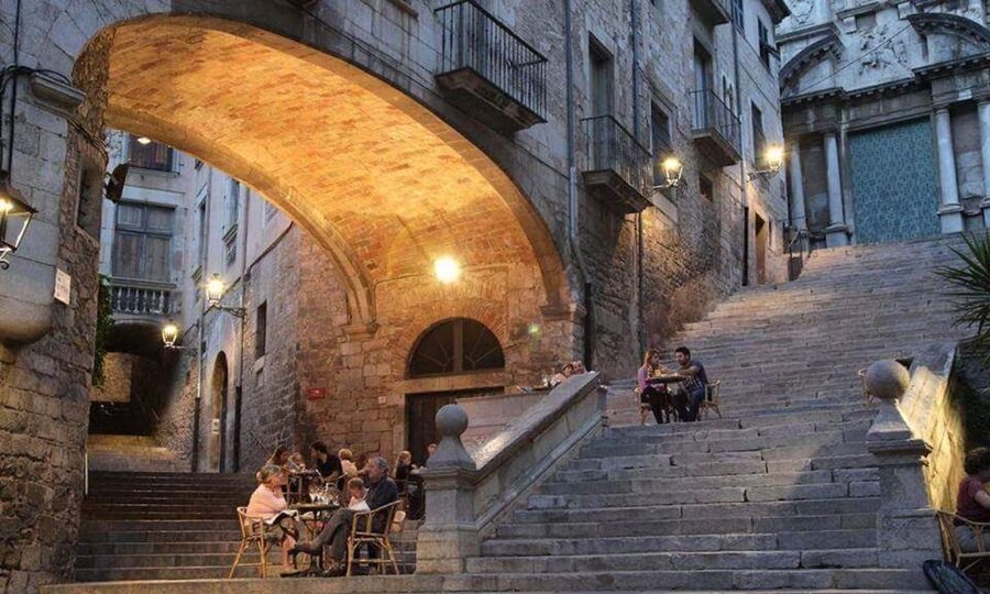 Girona: Game of Thrones Small Group Tour - How the iPad changes the experience