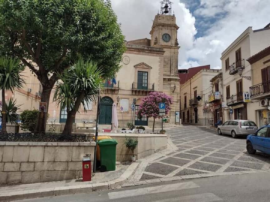 Godfathers tour in Corleone with Leoluca - What the two-hour itinerary feels like