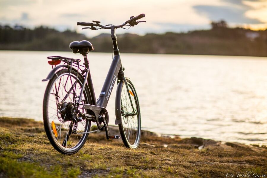 Guided E-Bike Tour in Haugesund: city, vikings, Rising Tides - A two-hour route built around Haugesund’s contrasts