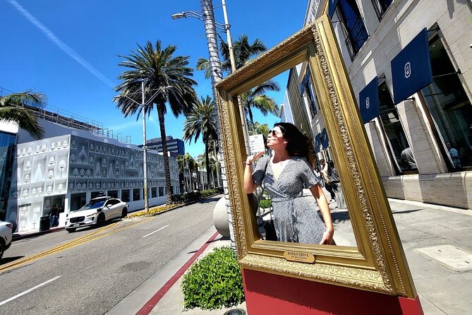 Half Day LA Tour: Hollywood, Celebrity Homes, Santa Monica - Mulholland Scenic Overlook and the Hollywood Sign