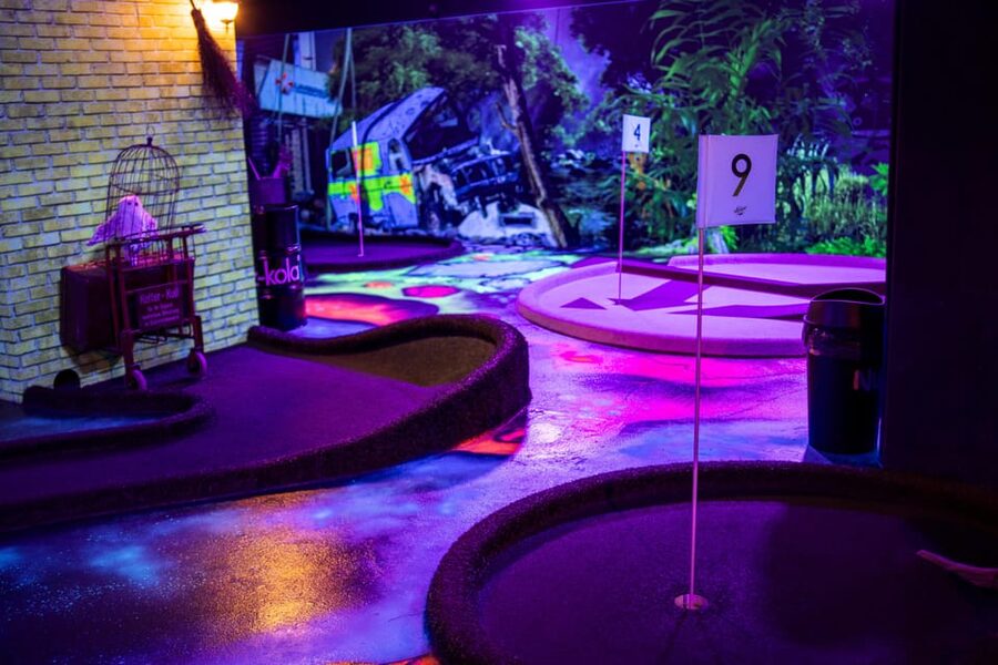 Hamburg: Moviegolf Experience - What happens from the entrance to the first hole