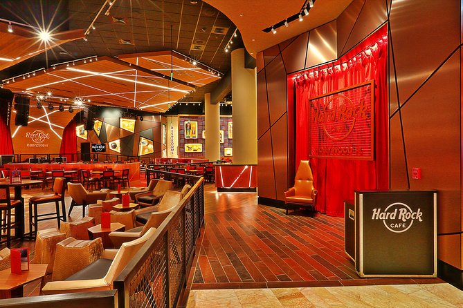 Hard Rock Cafe Hollywood Florida - A music-themed dinner at Seminole Hard Rock
