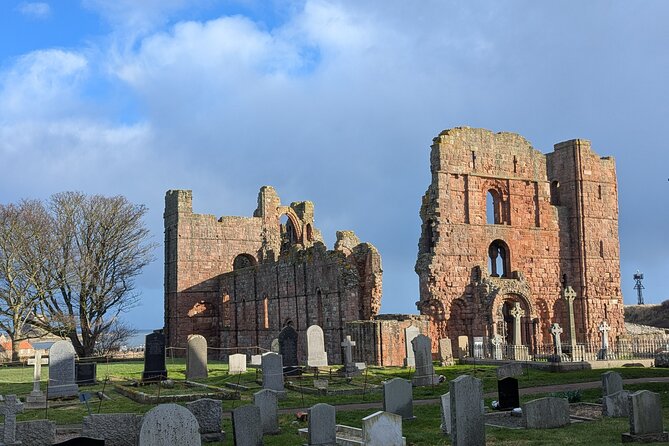 Harry Potter, Alnwick Castle, Bamburgh Castle, Seals Tour - Is $885.10 good value for up to four people?