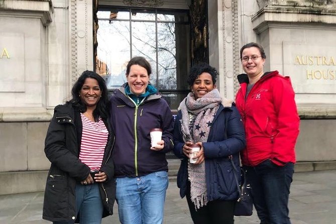 Harry Potter Filming Locations: Private Black Cab Tour in London - Tower Bridge and the firebolt viewpoint