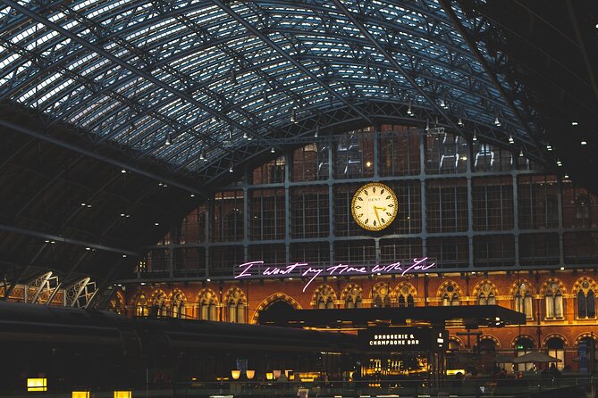 Harry Potter London Tour with Audioguide on Smartphone - Temple Bar, St. Pancras, and Platform 9 ¾