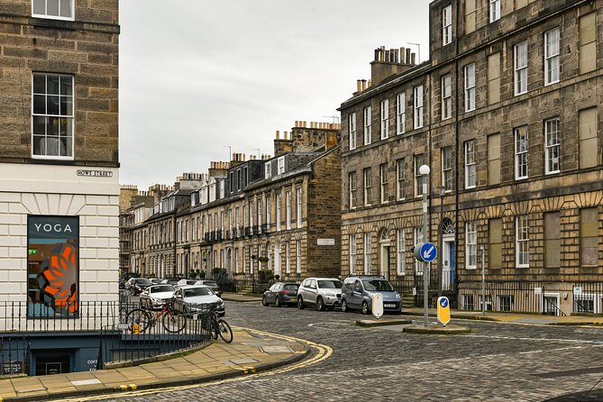 Harry Potter Origins Tour with Edinburgh Castle Tickets - Greyfriars Kirkyard and the names behind the characters